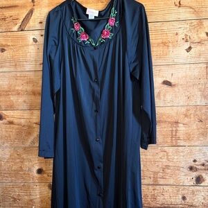 Shadowline Petals Collection Robe